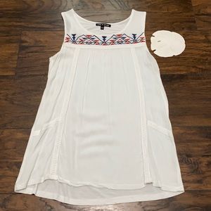 Cable & Gauge white sleeveless top M